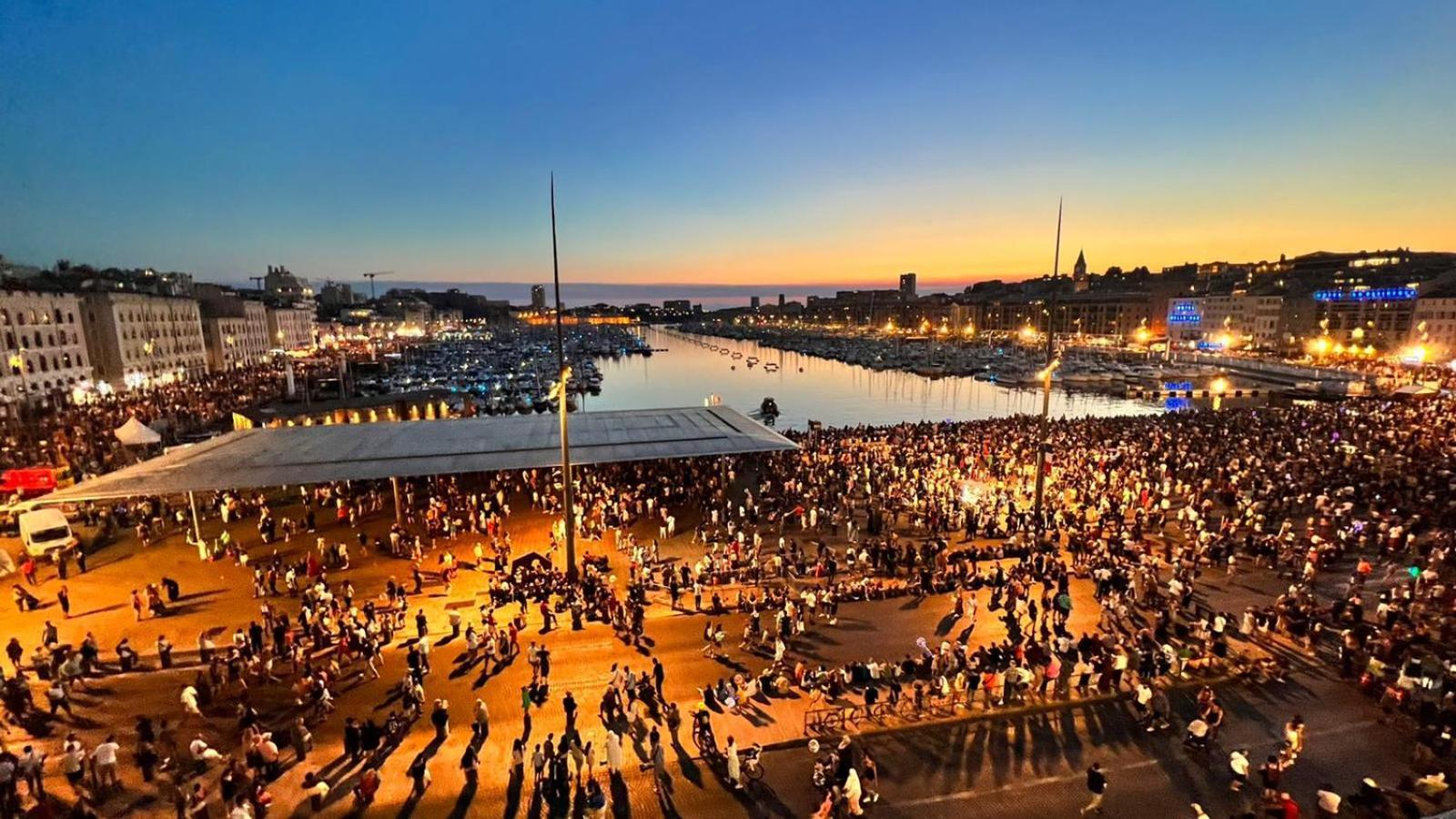 Апартаменты Face Au Vieux Port Vue 180 De Notre Dame Au Panier Марсель Номер фото